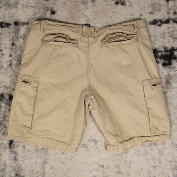 Y2K Nike Cargo Shorts - Picture 2 of 5